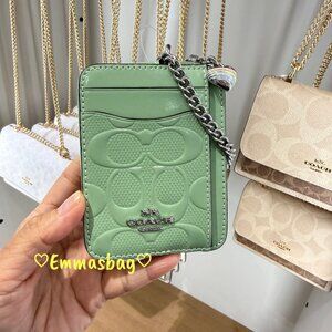 Coach Zip Card Case In Signature Leather With Heart Charm CDQ15